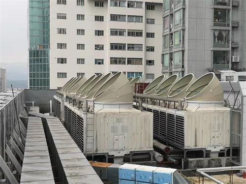 低噪音<a href=http://m.gxdmj.com target=_blank class=infotextkey>冷卻塔降噪</a>